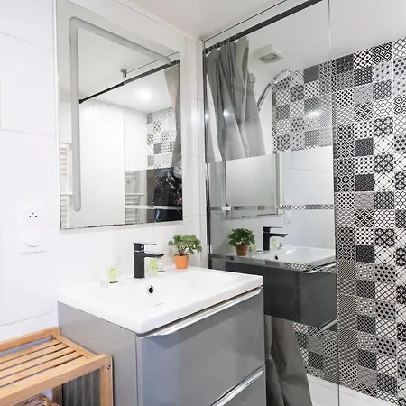 Instant Pyreneen Apartman